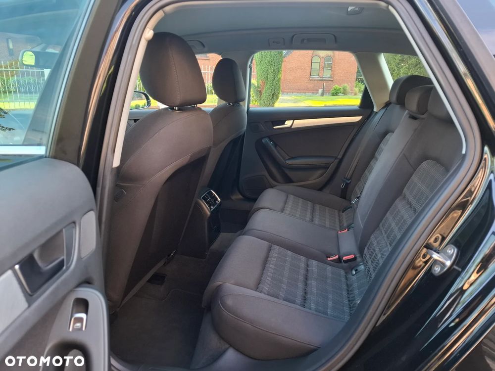Audi A4 Avant 2.0 TDI DPF quattro S tronic S line Sportpaket - 17