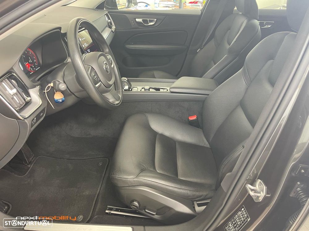 Volvo V60 2.0 B4 Momentum Plus Geartronic - 13