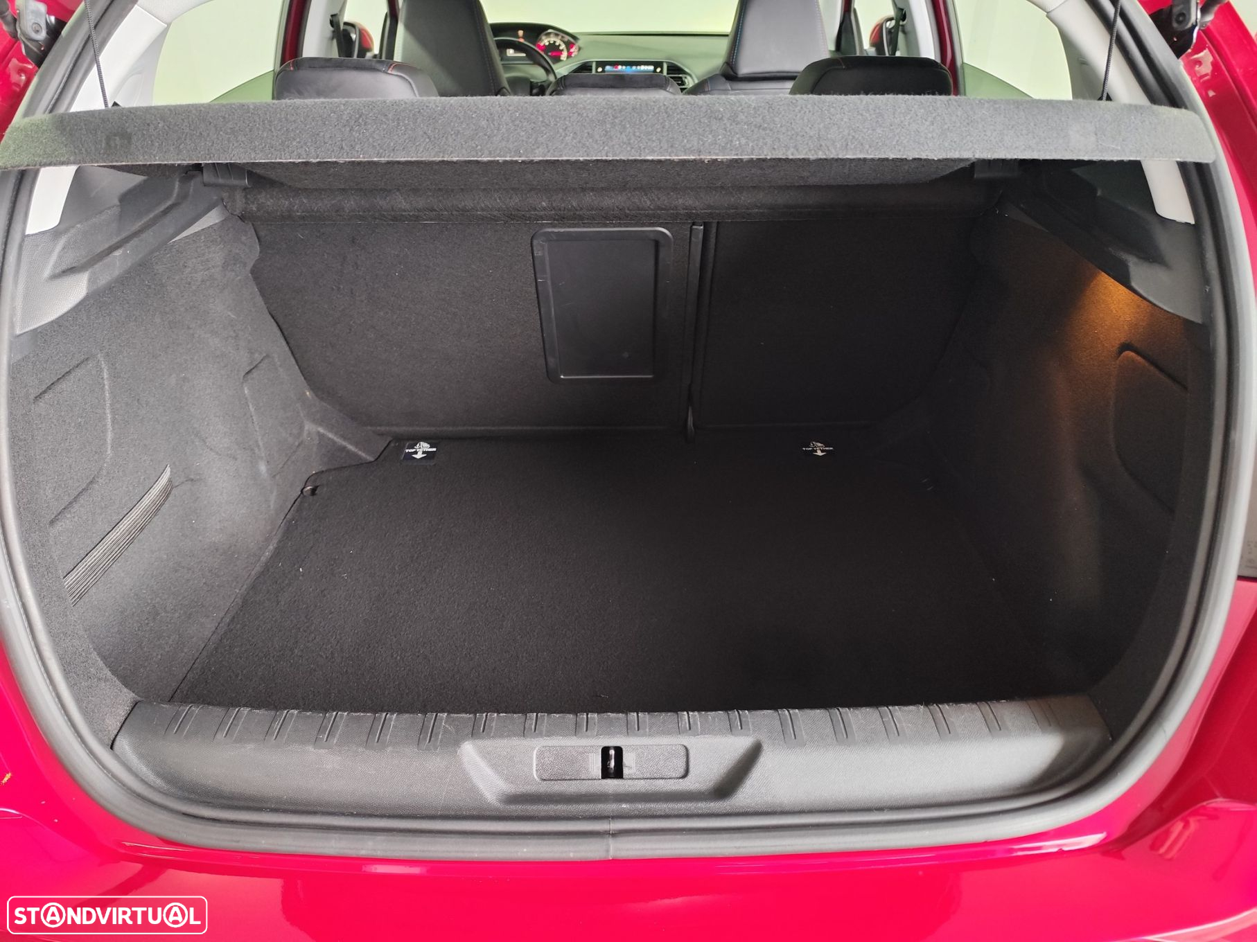 Peugeot 308 1.2 PureTech GT Pack - 40