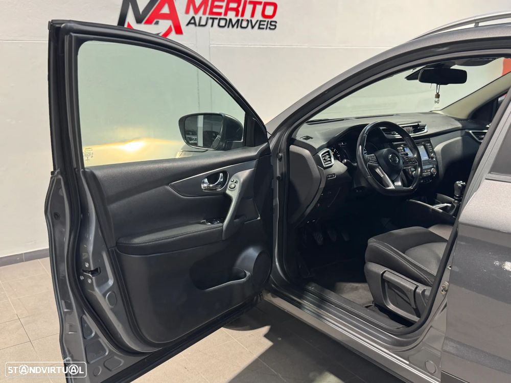Nissan Qashqai 1.5 dCi N-Connecta - 9