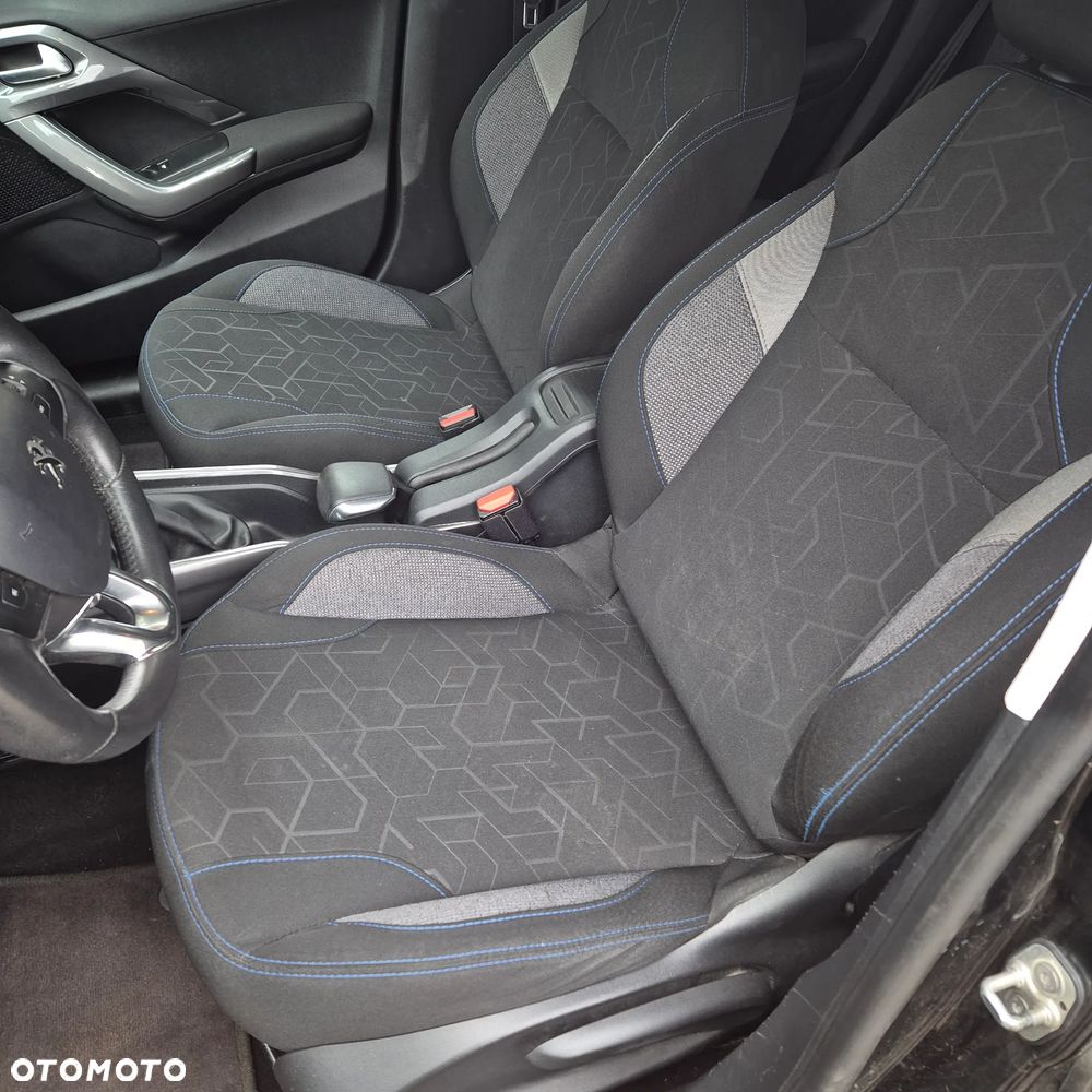 Peugeot 2008 1.2 Pure Tech Style EU6 - 8