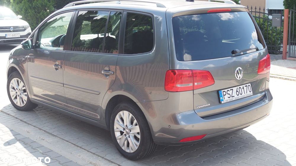 Volkswagen Touran 2.0 TDI DPF Comfortline - 9