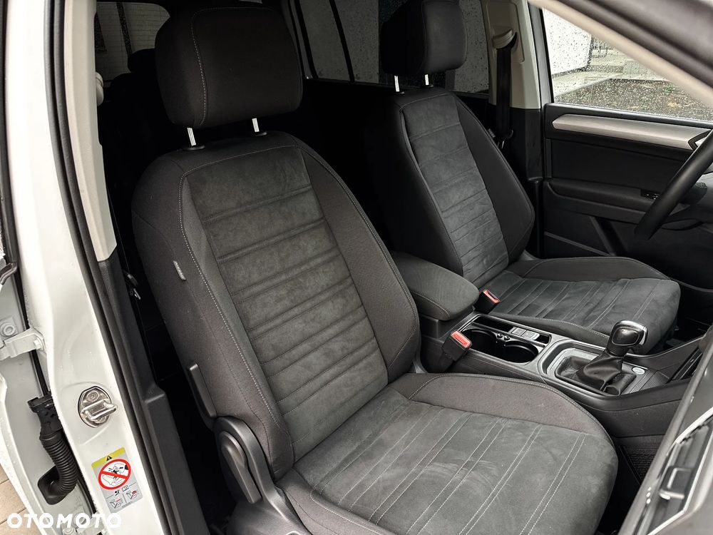 Volkswagen Touran 2.0 TDI BMT Comfortline Plus DSG - 12