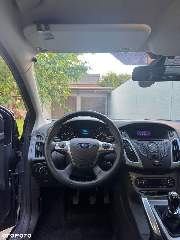 Ford Focus 1.6 Trend - 8