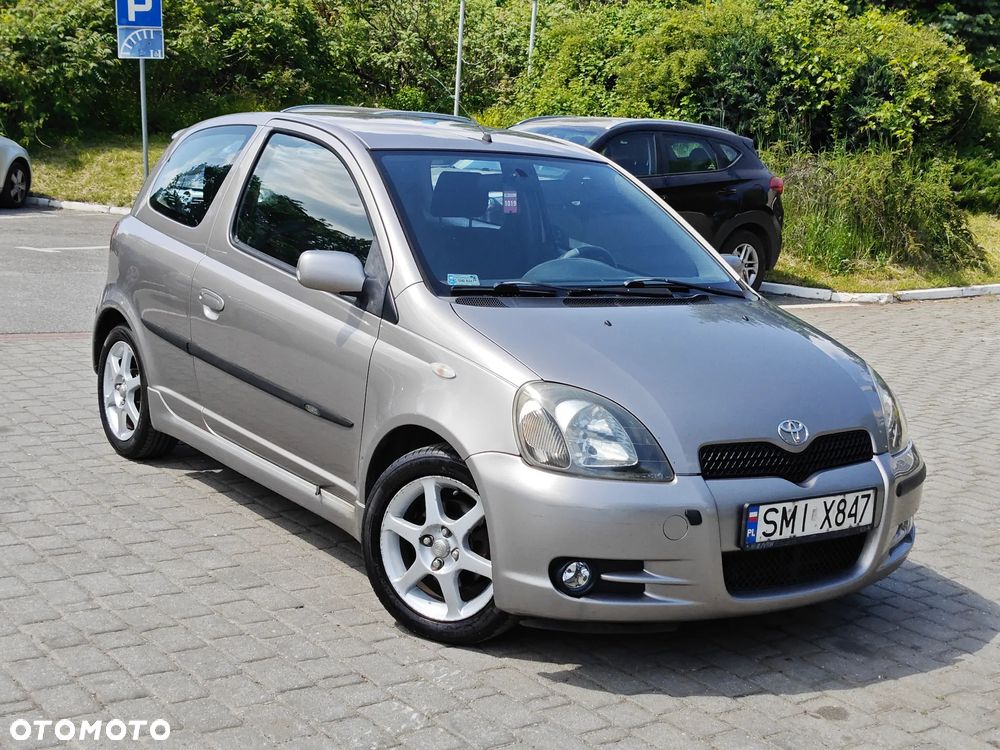 Toyota Yaris - 4