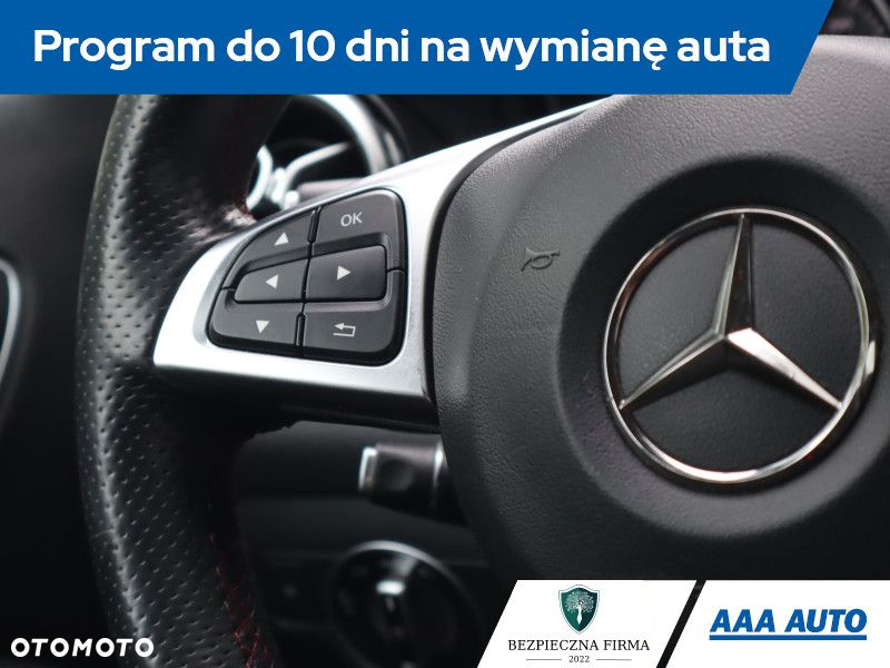 Mercedes-Benz GLA - 19