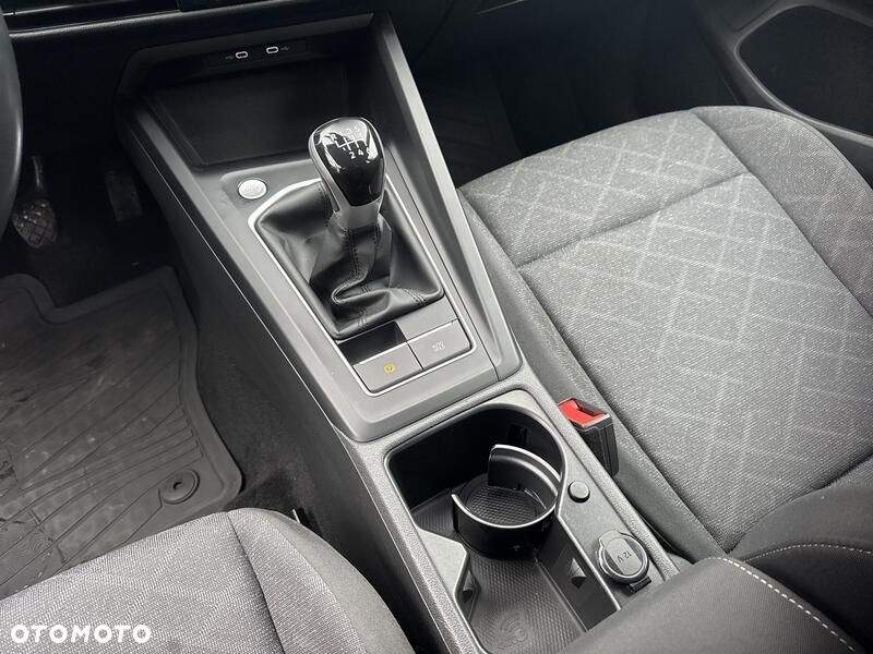 Volkswagen Golf - 15