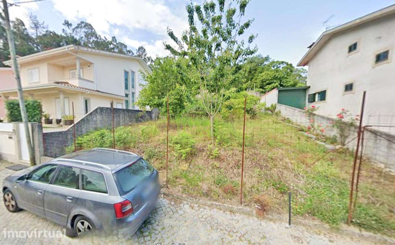 Terreno de 357 m2 p/ Moradia de 4 frentes - Grande imagem: 3/21