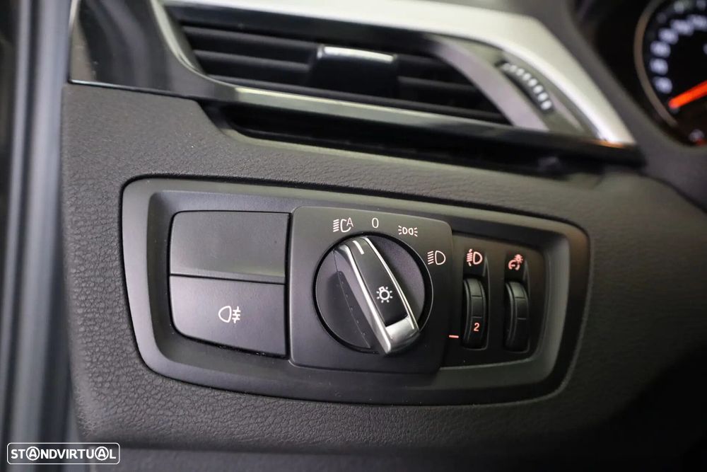 BMW X1 16 d sDrive Advantage Auto - 48