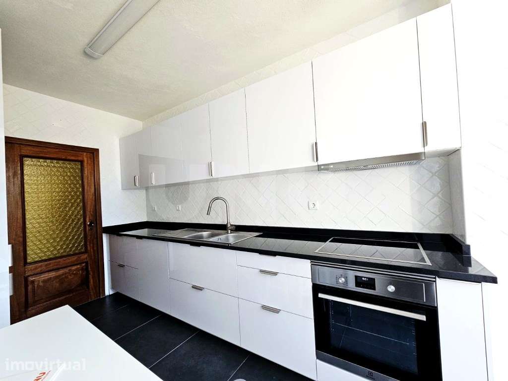 Apartamento T2 para Arrendamento- Centro da Cidade de Viseu - Grande imagem: 2/10