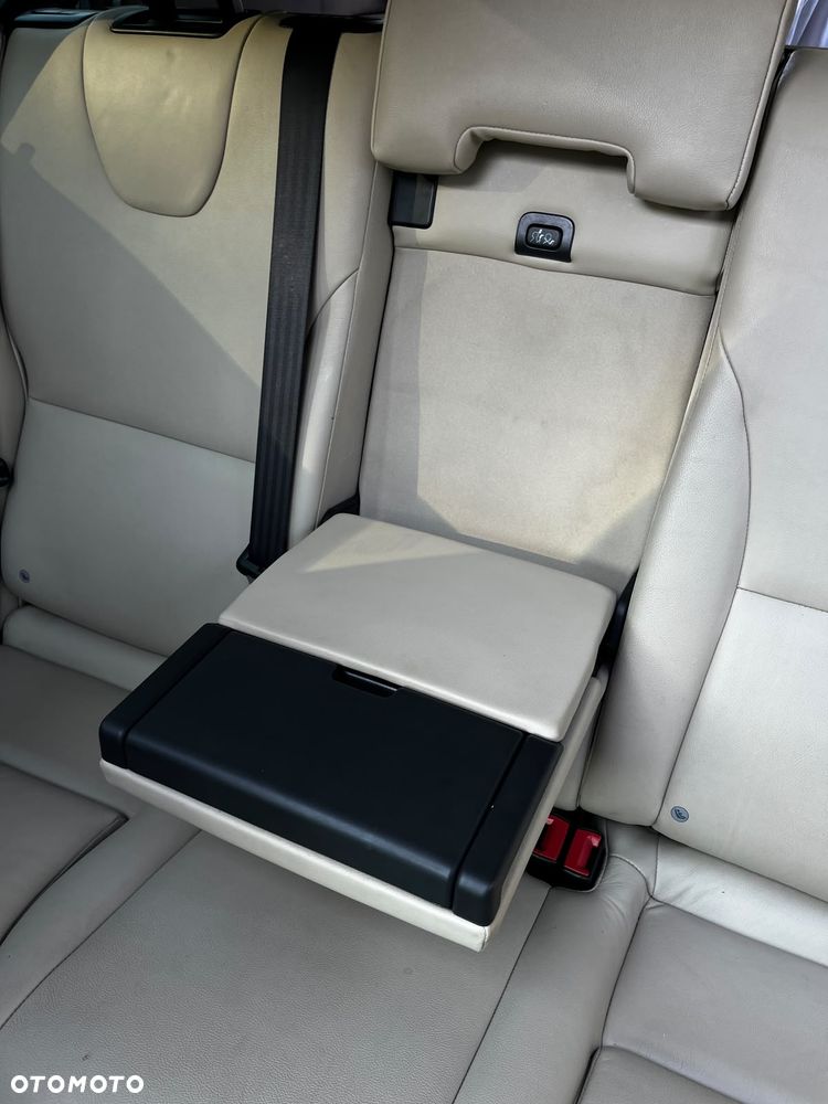 Volvo XC 60 T5 AWD Momentum - 23
