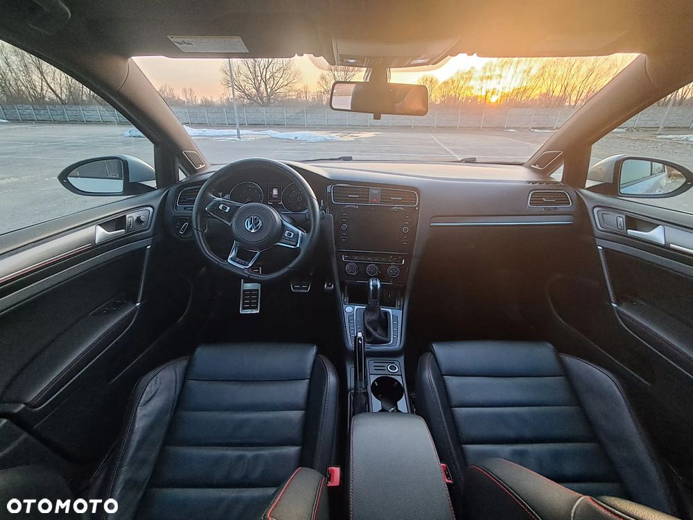 Volkswagen Golf GTI (BlueMotion Technology) DSG Performance - 17