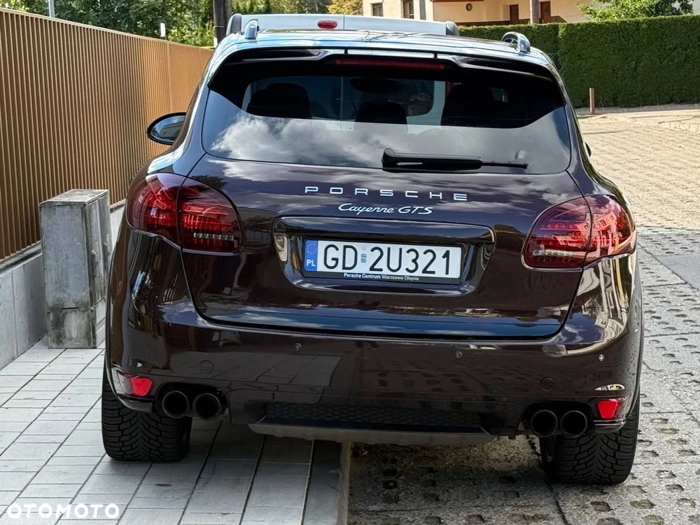 Porsche Cayenne - 2