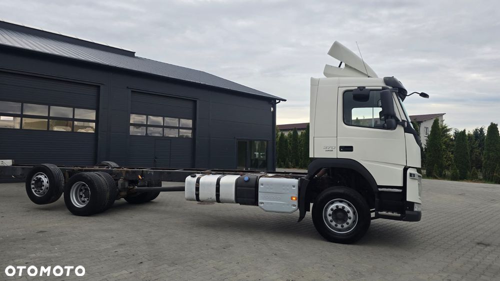 Volvo FM 370 6x2 rama do zabudowy, beczka asenizacyjna mleko laweta full air oś skrętna niski przebieg! - 7