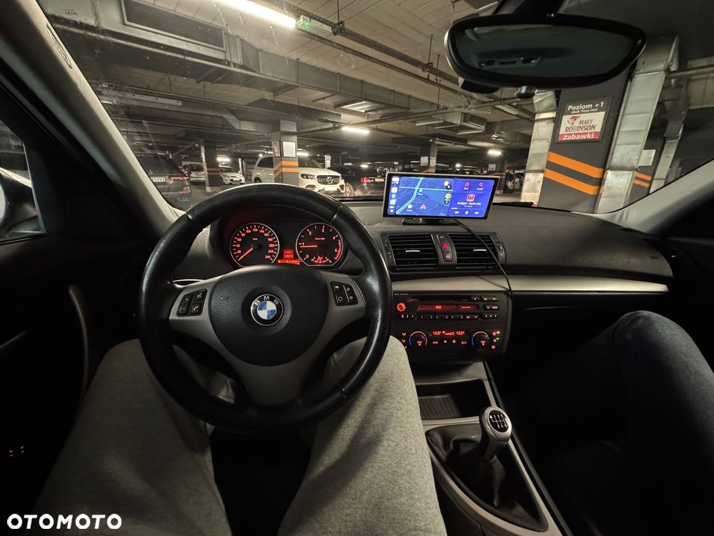 BMW Seria 1 118d - 9