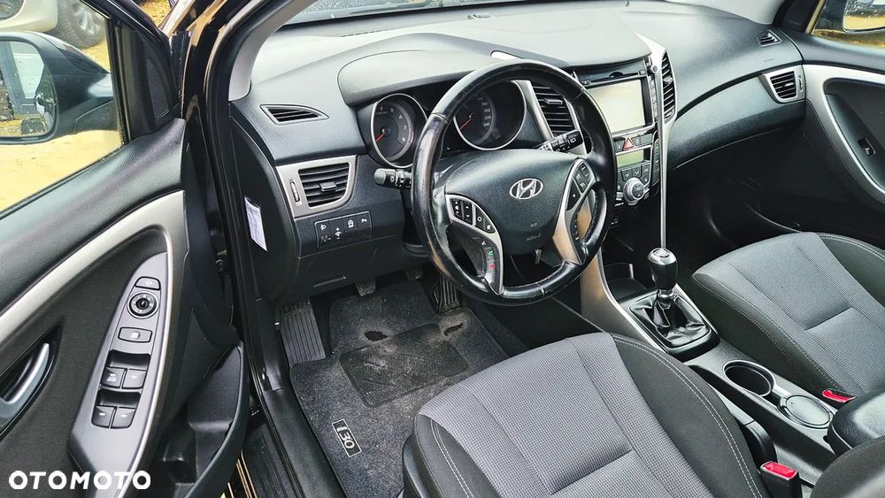Hyundai i30 1.6 GDI BlueDrive Premium - 30