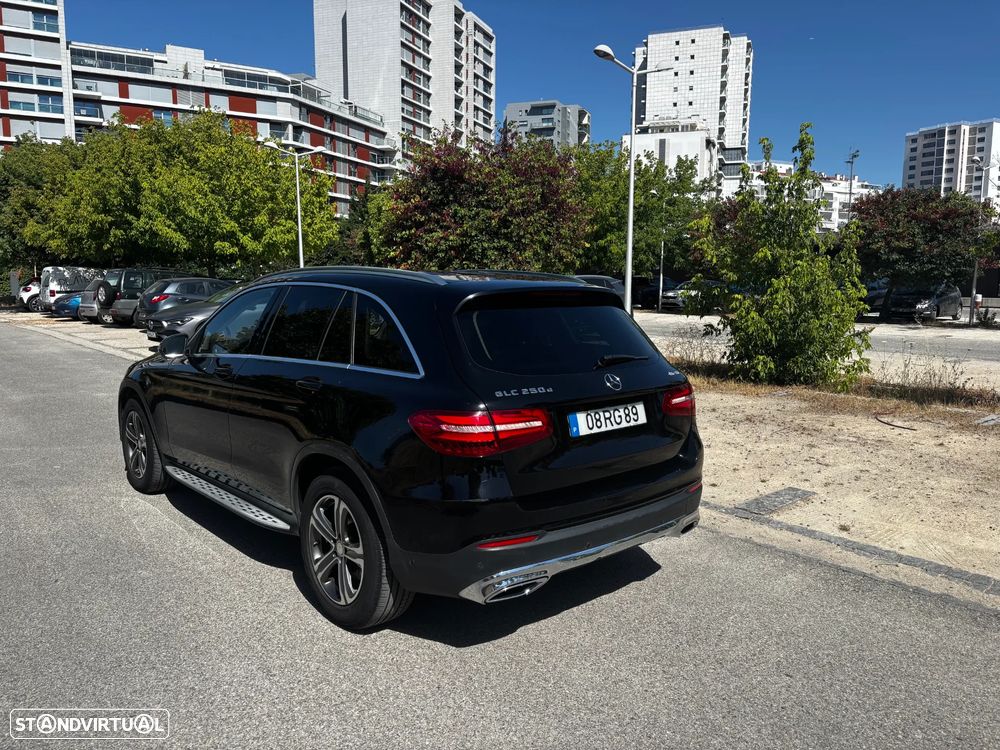 Mercedes-Benz GLC 250 d AMG Line 4-Matic - 4