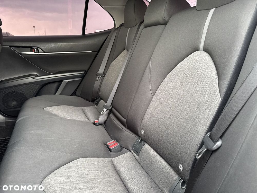 Toyota Camry - 15