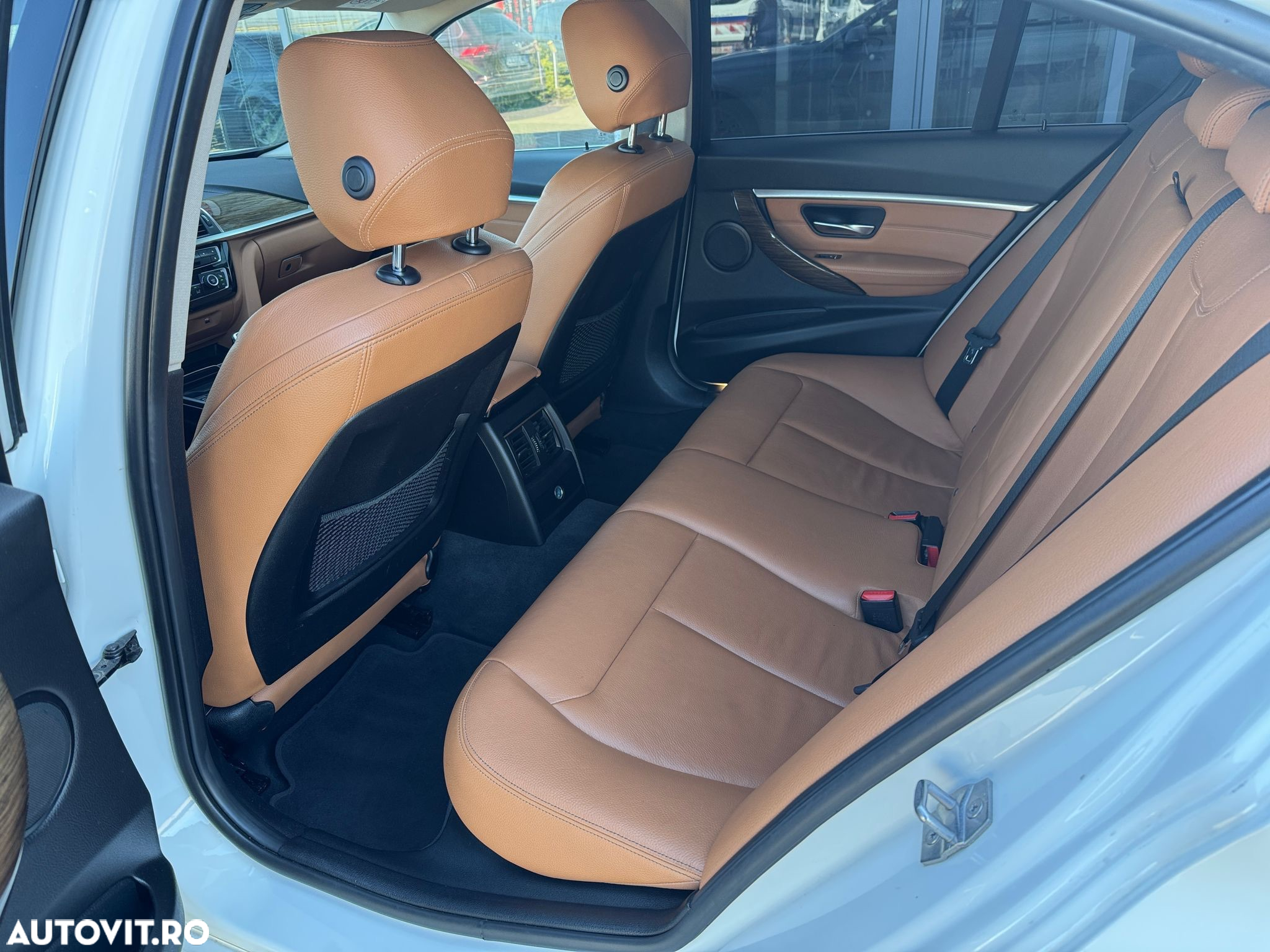 BMW Seria 3 318i Aut. Edition Luxury Line Purity - 17