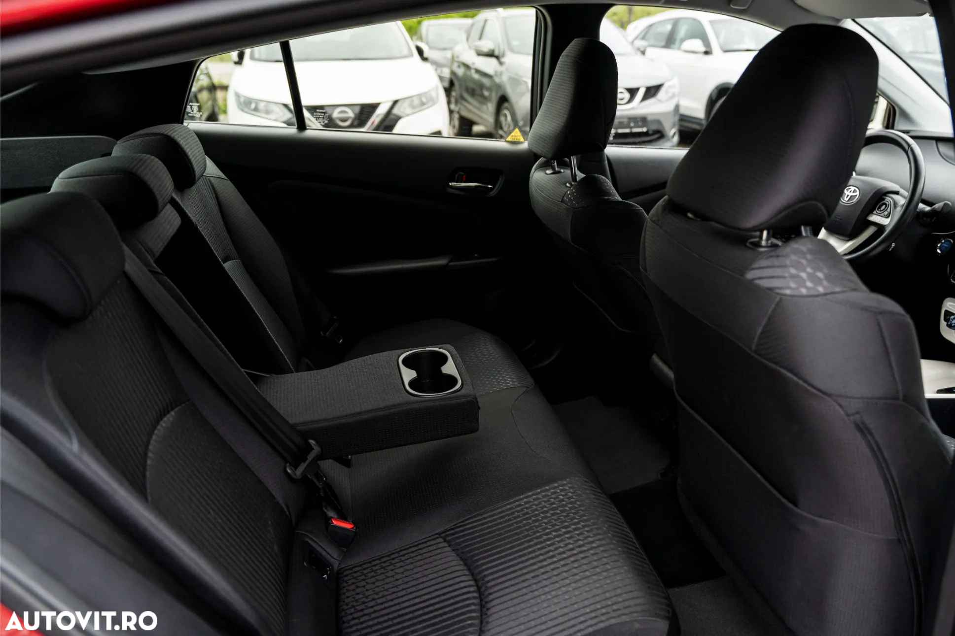 Toyota Prius Hybrid Comfort - 8