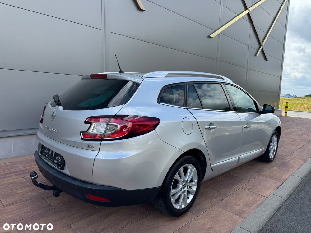 Renault Megane ENERGY TCe 130 BOSE EDITION - 6