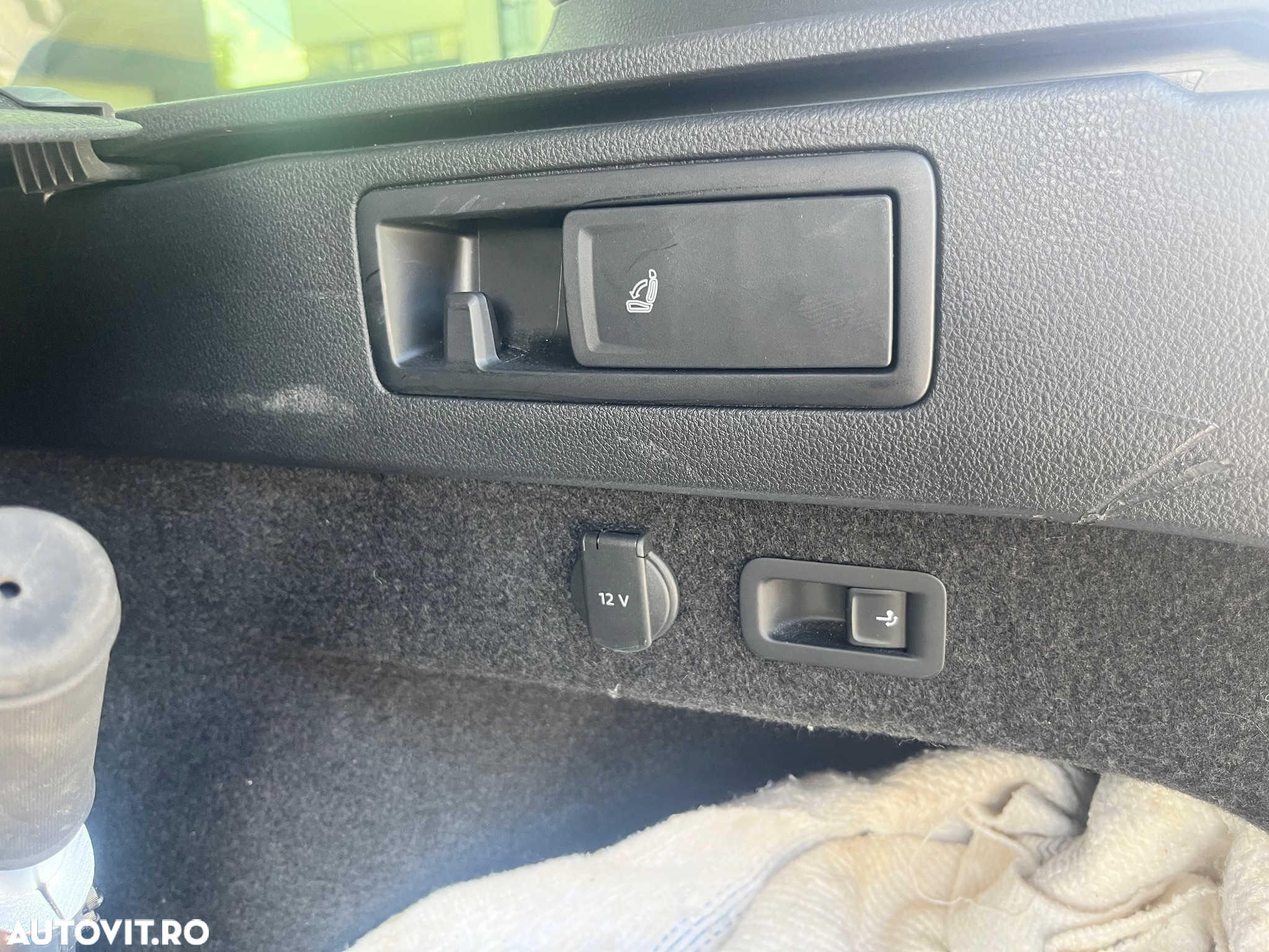 Volkswagen Passat Variant 2.0 TDI DSG Business - 8