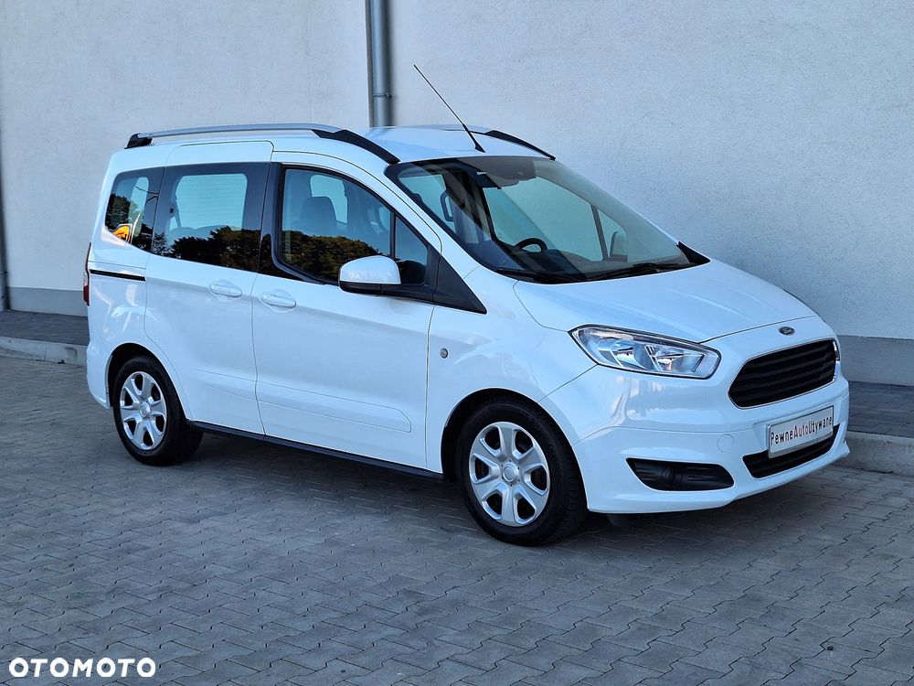 Ford Tourneo Courier 1.5 TDCi Trend - 19