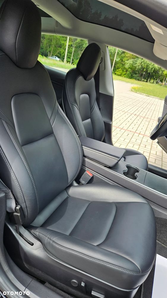 Tesla Model 3 - 23