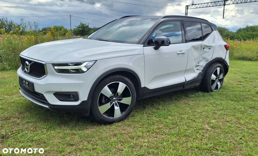 Volvo XC 40 D3 Geartronic Momentum Pro - 8