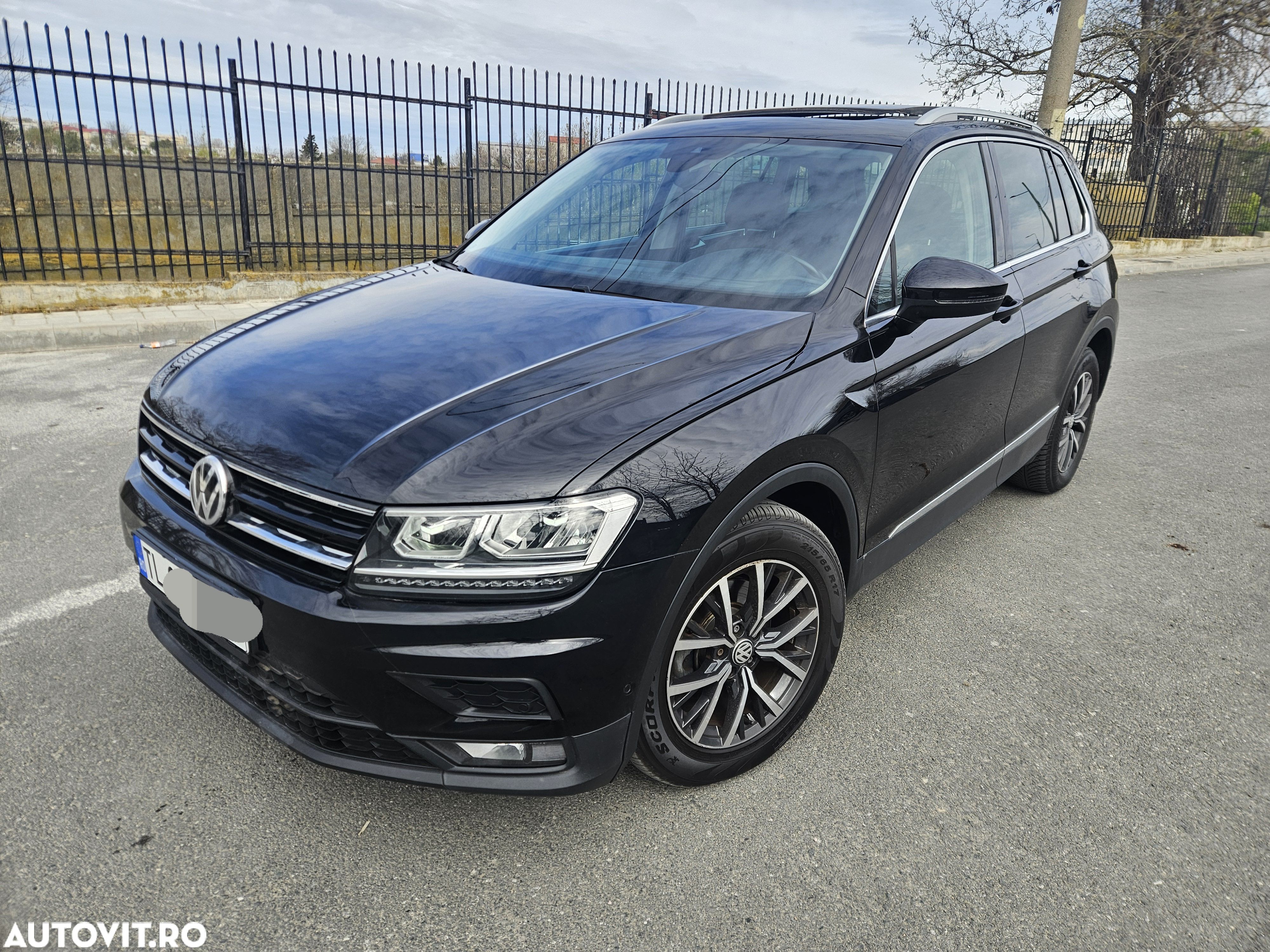 Volkswagen Tiguan 2.0 TDI SCR DSG - 1