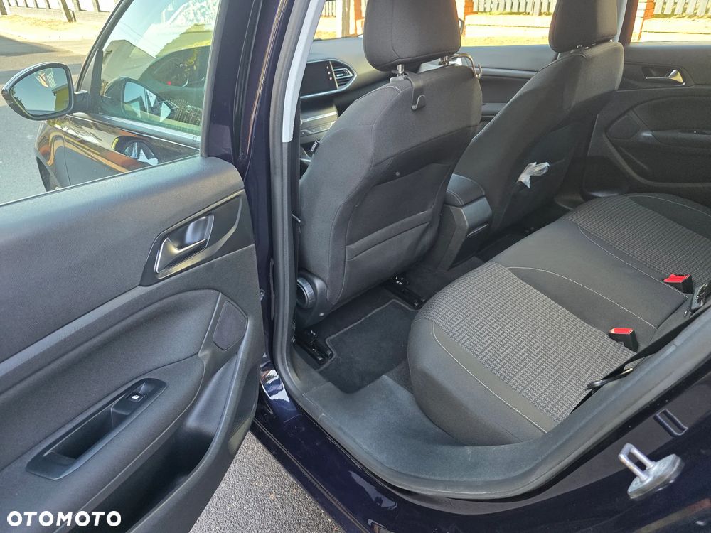 Peugeot 308 BlueHDi 130 EAT6 Stop & Start Allure - 11