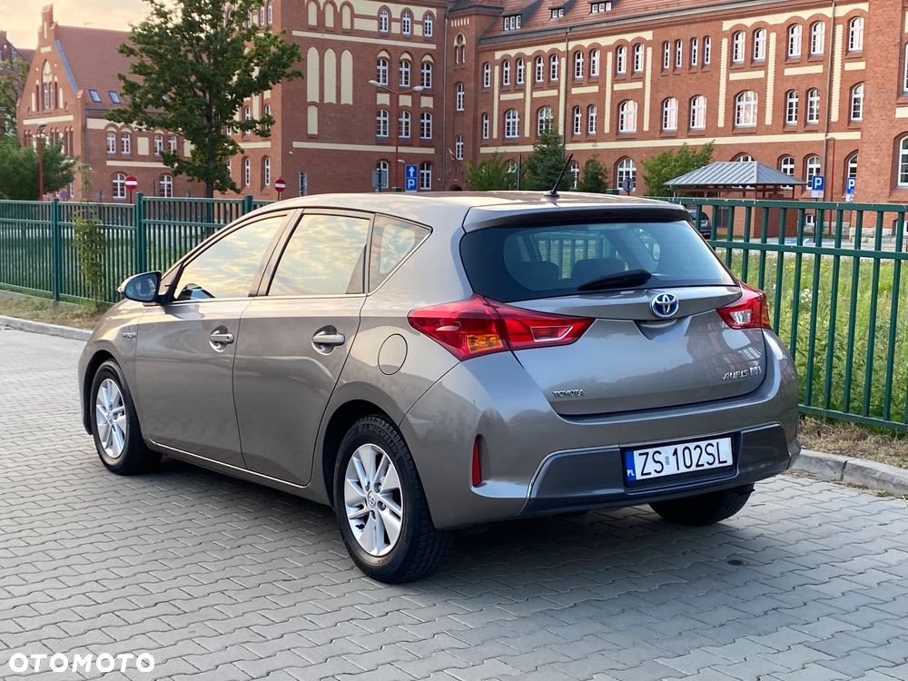Toyota Auris 1.8 HSD Luna - 3