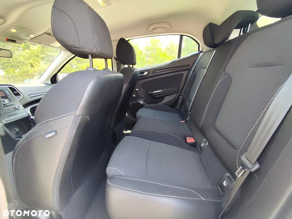 Renault Megane 1.2 Energy TCe Life - 8