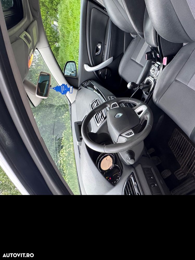 Renault Megane TCe 130 Bose Edition - 7