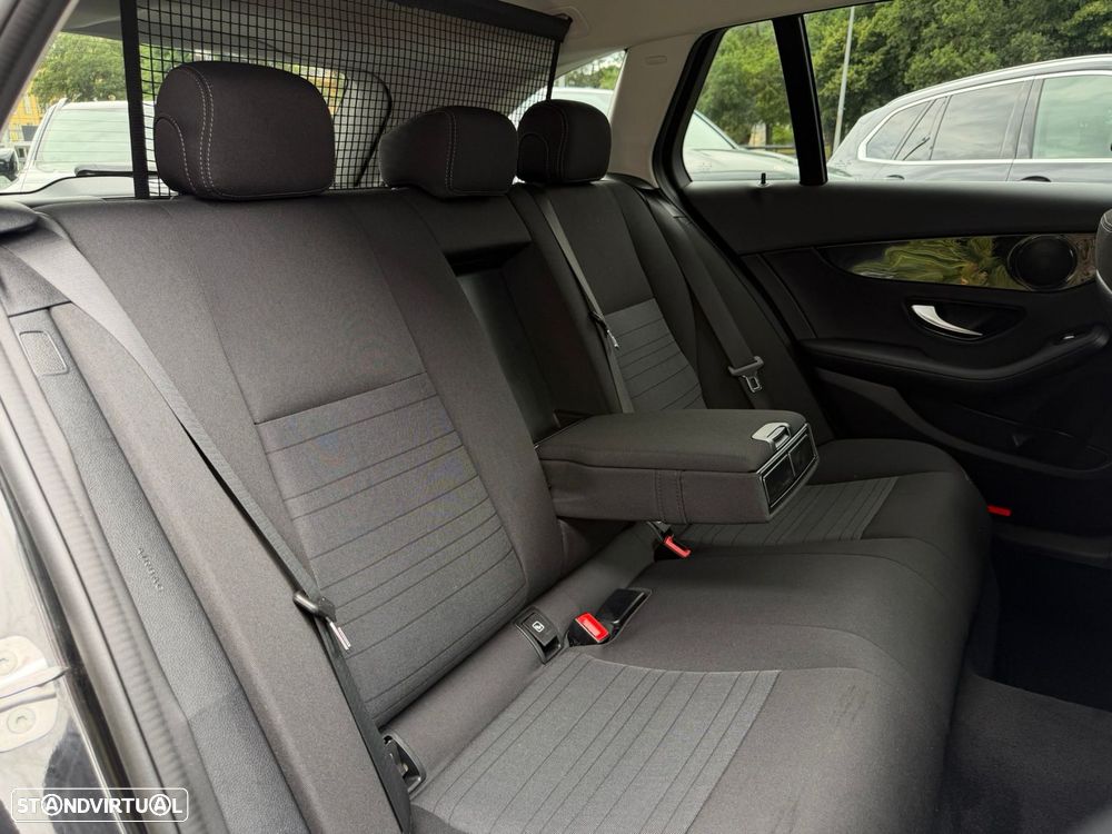Mercedes-Benz C 300 de Edition - 23