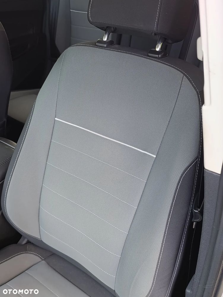 Ford Escape - 16