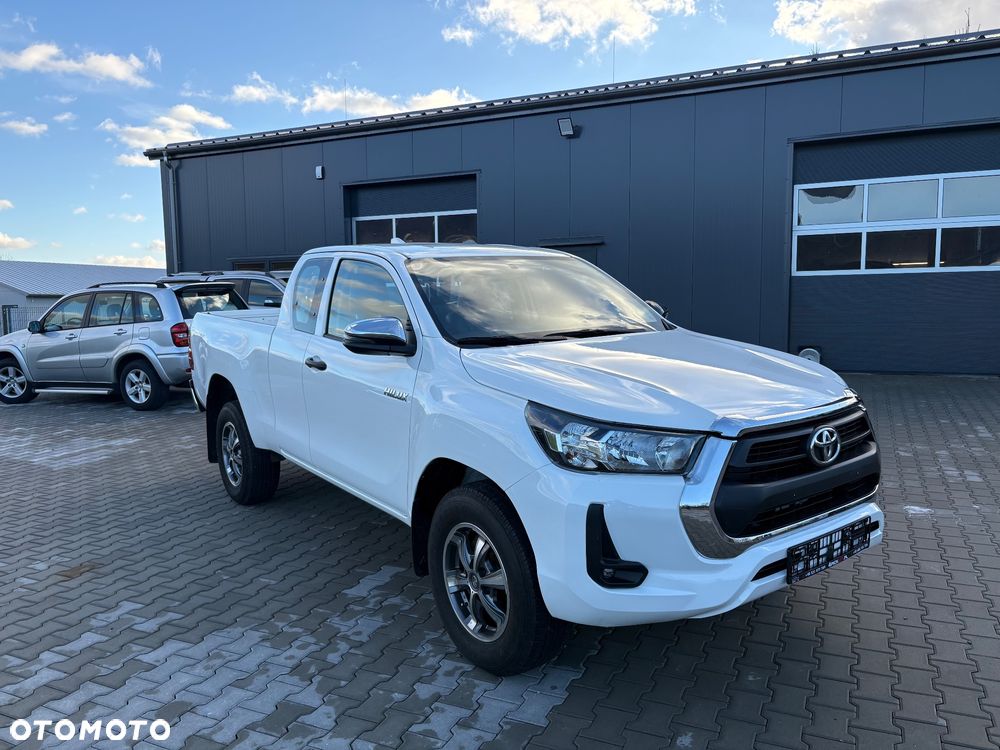 Toyota Hilux 2.4 D-4D Extra Cab DLX 4x4