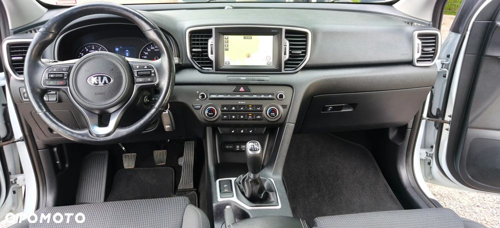 Kia Sportage 1.6 GDI 2WD DREAM-TEAM EDITION - 9