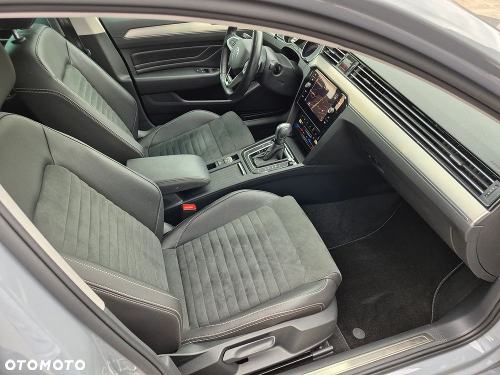 Volkswagen Passat 2.0 TDI 4Mot Elegance DSG - 10