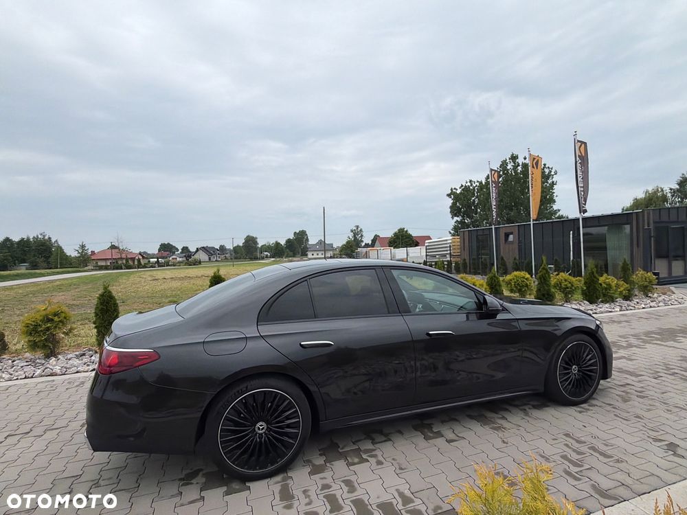Mercedes-Benz Klasa E 220 d 4Matic 9G-TRONIC Edition AMG Line - 8