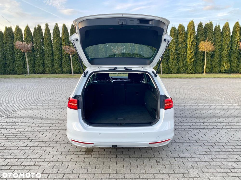 Volkswagen Passat 1.5 TSI OPF DSG Highline - 9