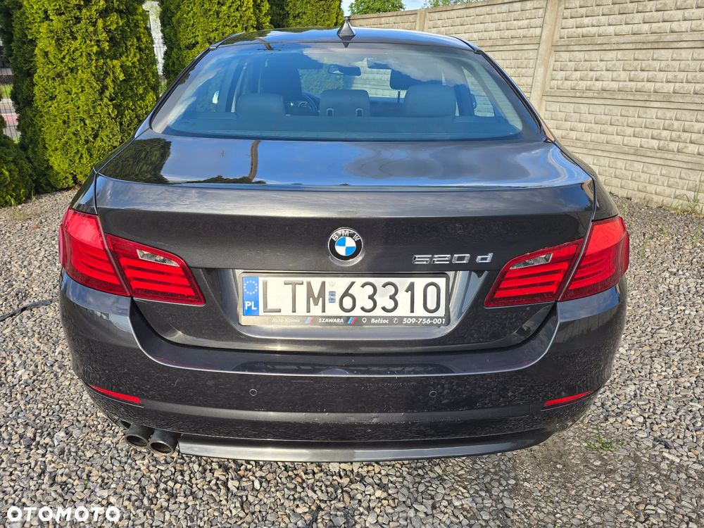 BMW Seria 5 520d Sport-Aut - 14