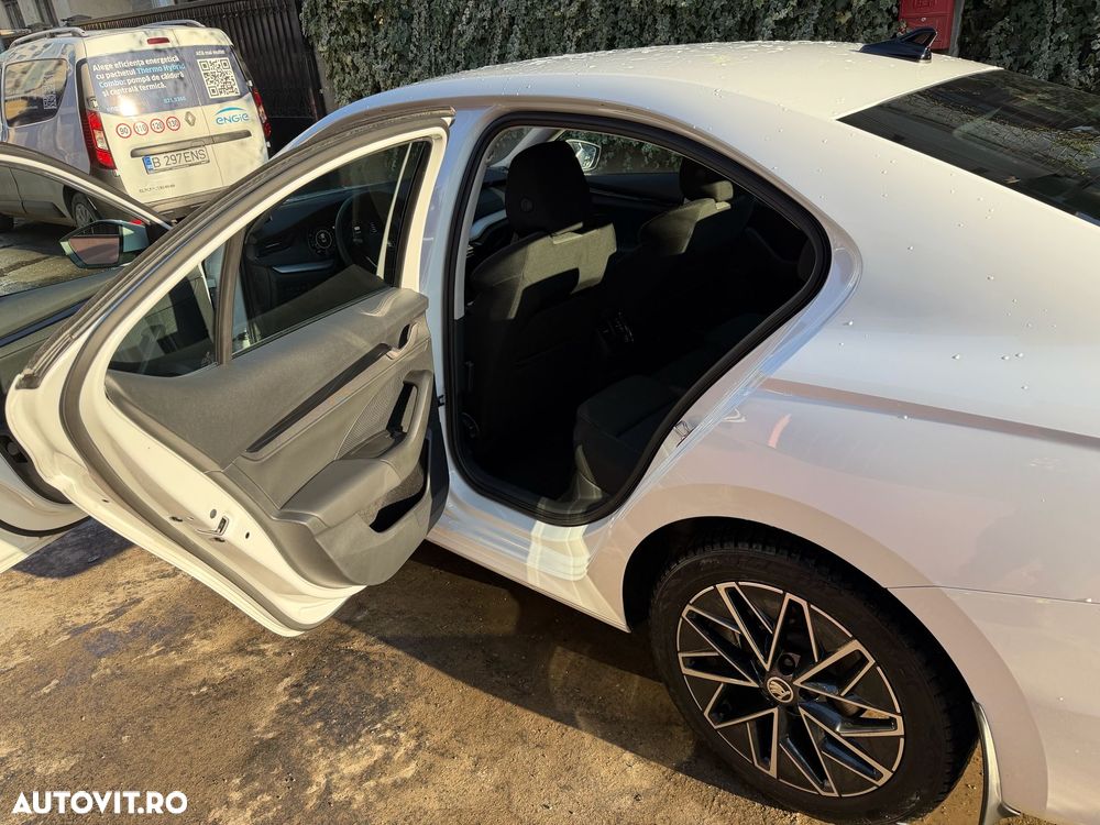 SKODA Octavia 2024 — imagine 7