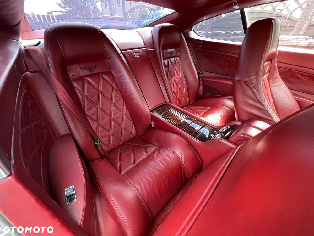 Bentley Continental GT - 13