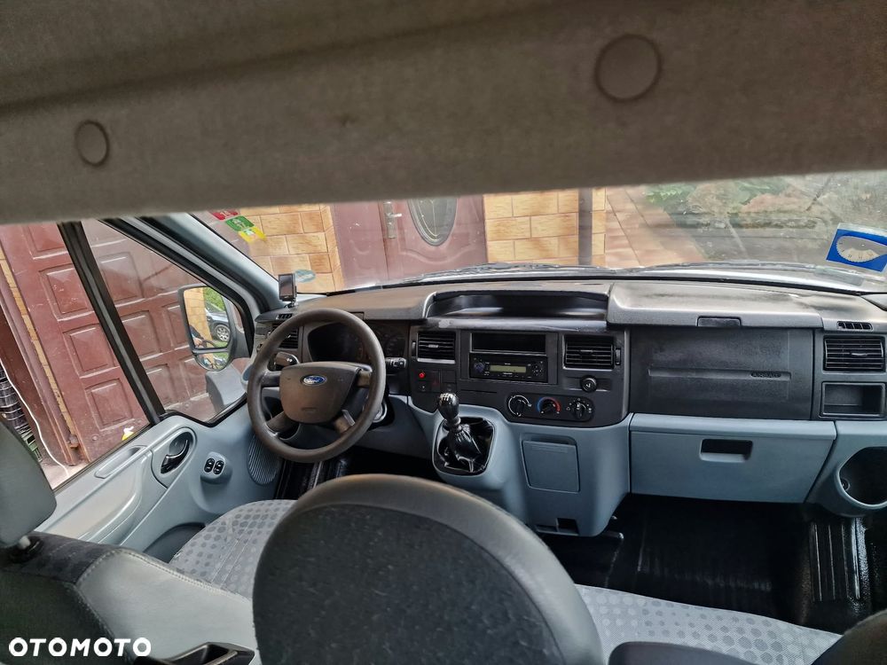 Ford Transit - 22