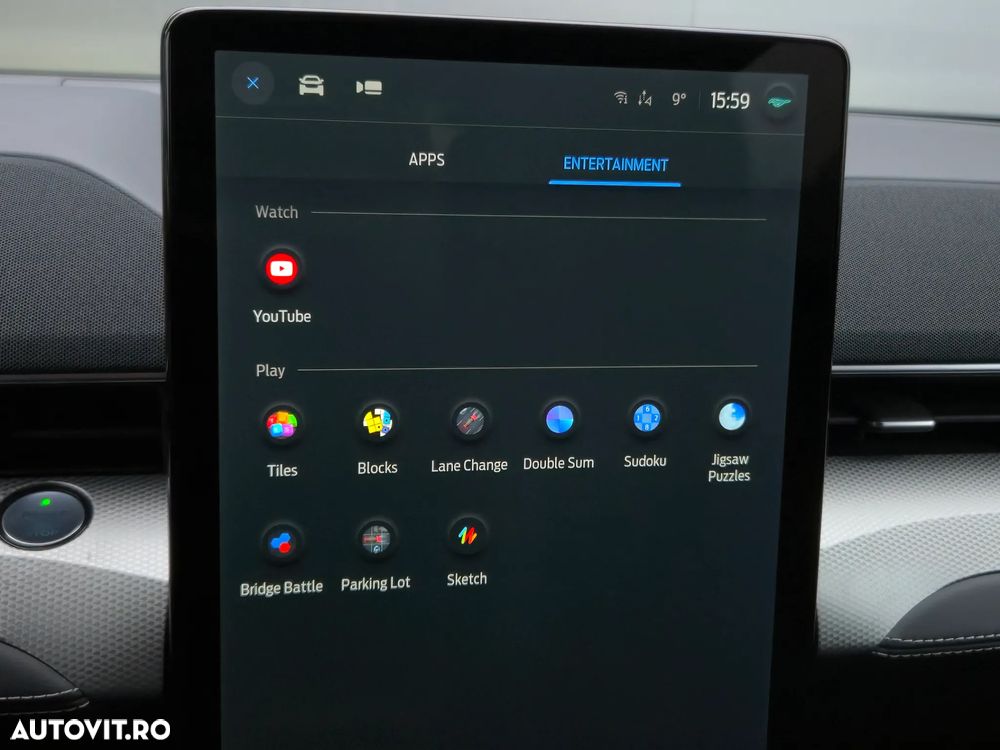 Ford Mustang Mach-E PREMIUM - 14