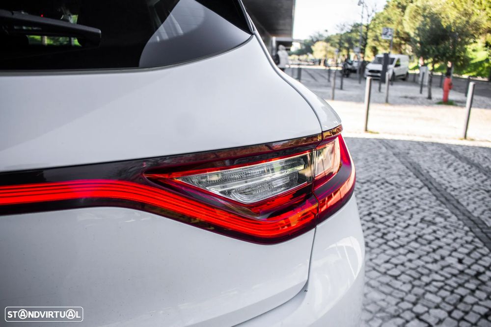 Renault Mégane 1.5 dCi Confort - 11