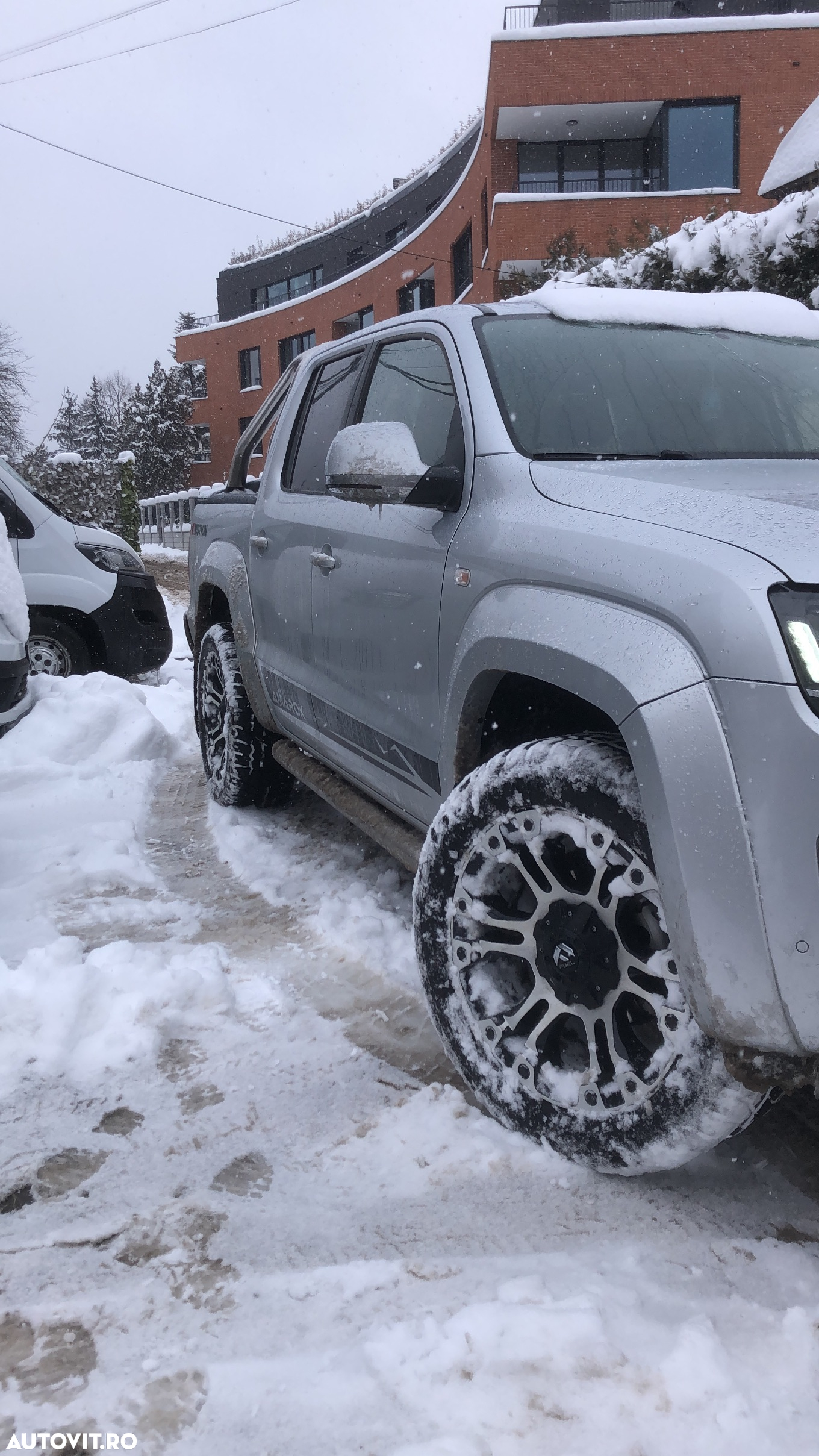 Volkswagen Amarok 2.0 BiDI 4x4 Cabina Dubla Trendline Aut. - 14