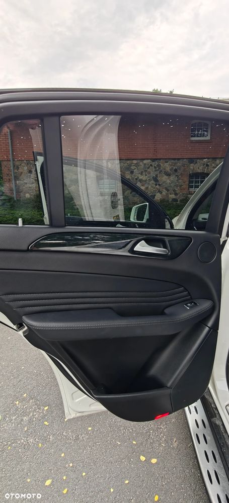 Mercedes-Benz GLE 400 4-Matic 7G-TRONIC - 12