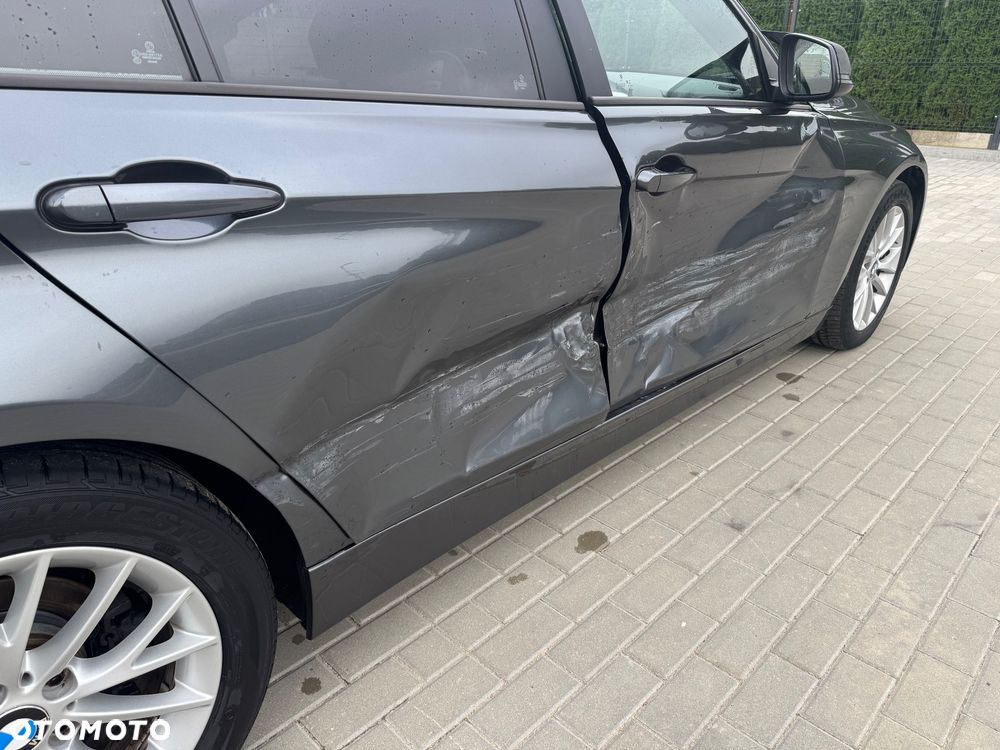 BMW Seria 3 318i - 9